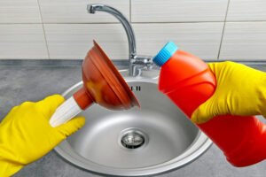 Solutions Rapides pour Canalisation Bouchée : Conseils et Méthodes Efficaces